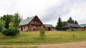 Το κτήριο όπου στεγάζεται  the country house