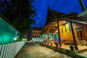 Gallery image of Tonwai Modern Place in Phitsanulok