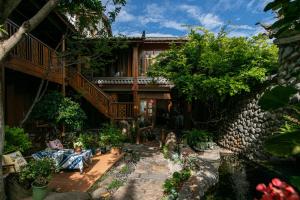 Gucheng Lanshe Designer Garden B&B外面的花园