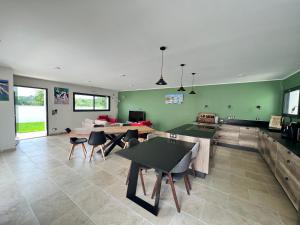 Kuchyň nebo kuchyňský kout v ubytování La Villa de Jéna