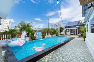 Πισίνα στο ή κοντά στο Lake Como Villa - View Bờ Hồ - Gần Cột Cờ Bãi Sau Thùy Vân