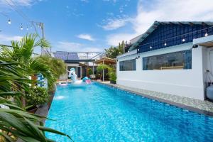 Πισίνα στο ή κοντά στο Lake Como Villa - View Bờ Hồ - Gần Cột Cờ Bãi Sau Thùy Vân +36 φωτογραφίες