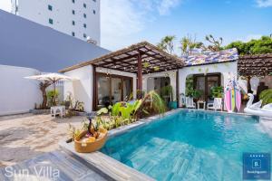 Bazén v ubytování Sun Villa Resort Mini - Trệt Không Lầu - Full Giải Trí nebo v jeho okolí