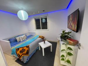 Postel nebo postele na pokoji v ubytování Settat room Homy