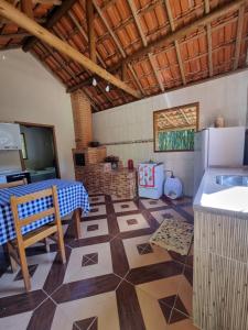 Coin salon dans l'établissement Chalé Trilha SacoBravo