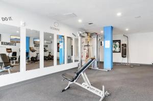Fitness centrum a/nebo fitness zařízení v ubytování Chic 1br W Pool In Luxury Complex