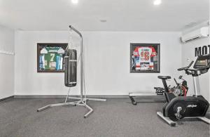 Fitness centrum a/nebo fitness zařízení v ubytování Chic 1br W Pool In Luxury Complex