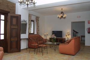 Istumisnurk majutusasutuses Hotel Rural Poqueira II