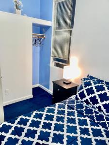 Galería fotográfica de 3 Bedroom Apt in Queens, very close to NYC ! en East Elmhurst