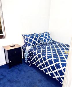 Galería fotográfica de 3 Bedroom Apt in Queens, very close to NYC ! en East Elmhurst 11 fotos más