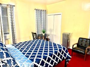 Galería fotográfica de 3 Bedroom Apt in Queens, very close to NYC ! en East Elmhurst