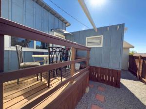 Μπαλκόνι ή βεράντα στο OLD - Montecito A listing