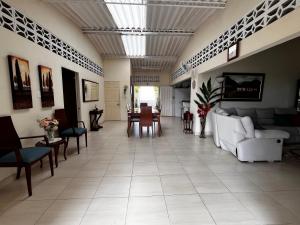 Χώρος καθιστικού στο Finca Shaloom
