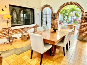 منطقة جلوس في Habitación #2 a dos cuadras del malecón