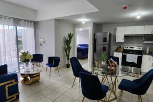 Kuchyň nebo kuchyňský kout v ubytování Apartamento con Piscina