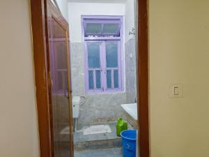Ένα μπάνιο στο Tenzing Hillary Pinasha Homestay