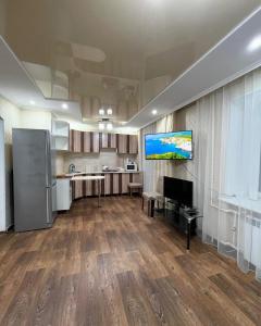Dapur atau dapur kecil di РЕВОЛЮЦИЯ 1 комн квартира Помесячно