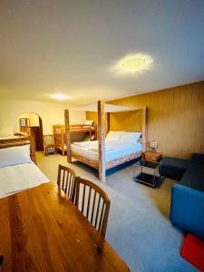 Spacious Studio in Swiss Alps客房内的一张或多张床位