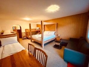 Spacious Studio in Swiss Alps客房内的一张或多张床位