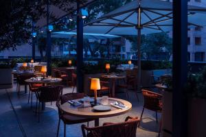 Restaurace v ubytování Courtyard by Marriott Yerevan