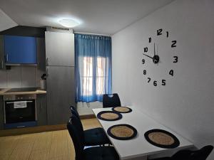 Η κουζίνα ή μικρή κουζίνα στο Sleep here