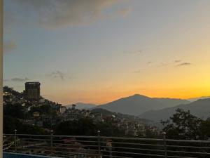 Γενική θέα στο βουνό ή θέα στο βουνό από  αυτό το ξενοδοχείο