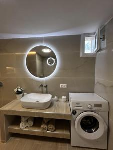 ห้องน้ำของ Bozikis House! A cosy apartment in the city centre