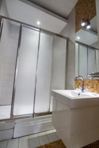 Koupelna v ubytování Element Suites