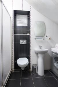 Koupelna v ubytování Element Suites