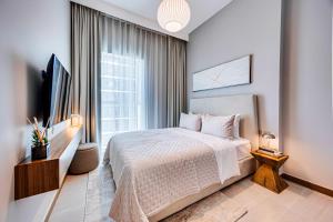 Foto dalla galleria di Luxury 3BD study in Missoni with private elevator a Dubai