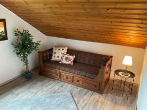 Posezení v ubytování Ferienwohnung in Langenlonsheim