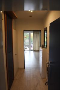 TV a/nebo společenská místnost v ubytování Ferienwohnung Sonnenschein mit großem Balkon
