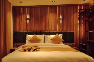 Ein Bett oder Betten in einem Zimmer der Unterkunft Galata Calm Tale Hotel