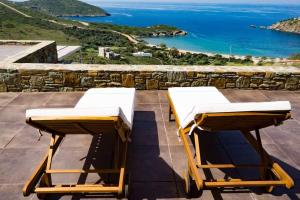 Foto dalla galleria di Levander Stone House a Gavrio