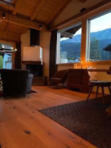 Vista general d'una muntanya o vistes d'una muntanya des de l'apartament