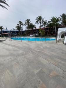 Bazén v ubytovaní Bungalow frente al mar - Sun Club Playa del Aguila alebo v jeho blízkosti