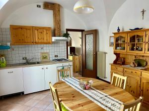 Kuchyň nebo kuchyňský kout v ubytování Apartments Carisolo - Val Rendena