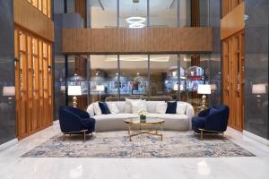 Platinum Hotel的休息区