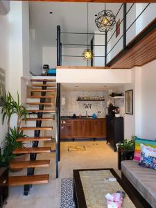 Kuchyň nebo kuchyňský kout v ubytování Loft Apartment Jabal Amman B