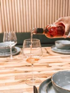 Nápoje v ubytování DoreyHome P6 I Modern flat ruhige Lage I 11 Personen