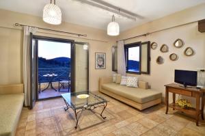Χώρος καθιστικού στο Niriides Luxury Apartments