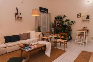 Posezení v ubytování Elegant Boho Style Studio Haven