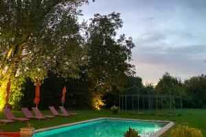 Swimmingpoolen hos eller tæt på Hotel Villa Montanarini