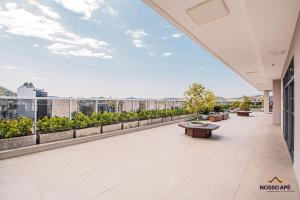 En balkon eller terrasse på Nosso Apê 915: Ar-condicionado | Piscina - NA0907