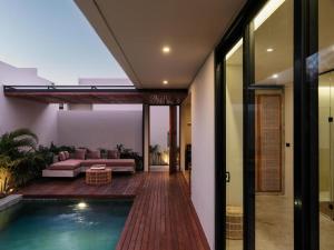Πισίνα στο ή κοντά στο SUKU Villas - Selong Belanak
