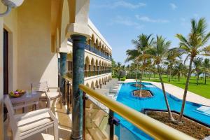 Bassein majutusasutuses Al Bustan Palace, a Ritz-Carlton Hotel või selle lähedal