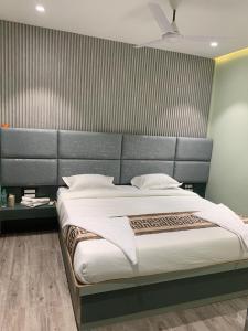 Fotografie z fotogalerie ubytování HOTEL GRAND BEE Residency v destinaci Bhiwandi