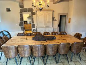 Foto dalla galleria di Le Moulin des Poètes a Malauzat