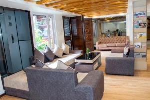 Istumisnurk majutusasutuses Hotel Elegant Kathmandu Inn
