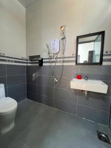 Koupelna v ubytování Thái An House